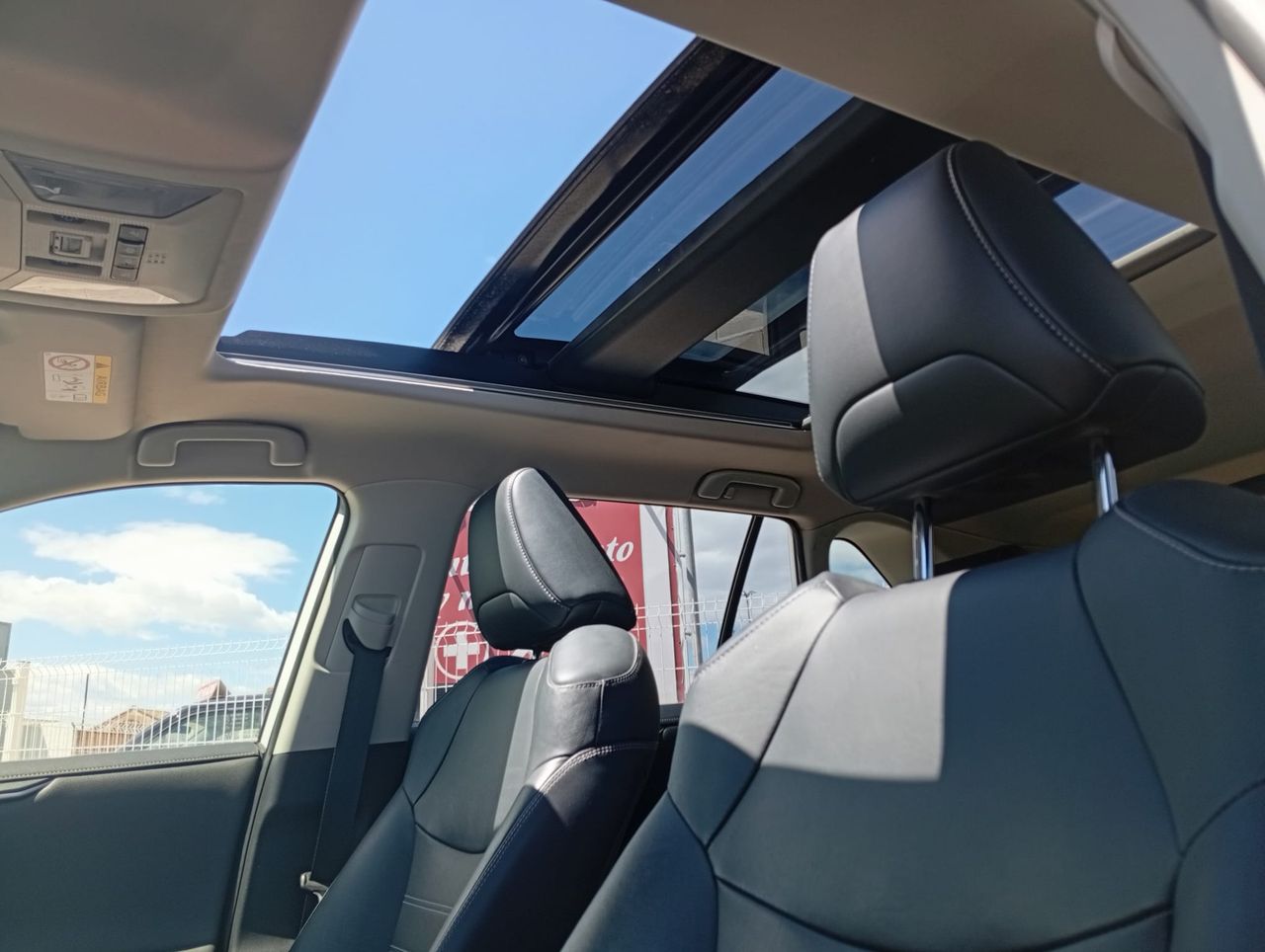 Toyota Rav4 2.5l 220H Luxury