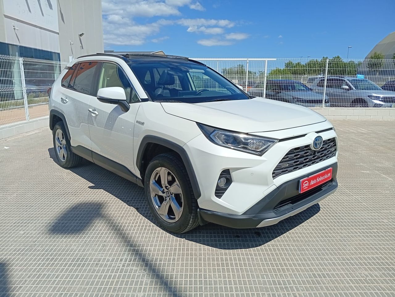 Toyota Rav4 2.5l 220H Luxury