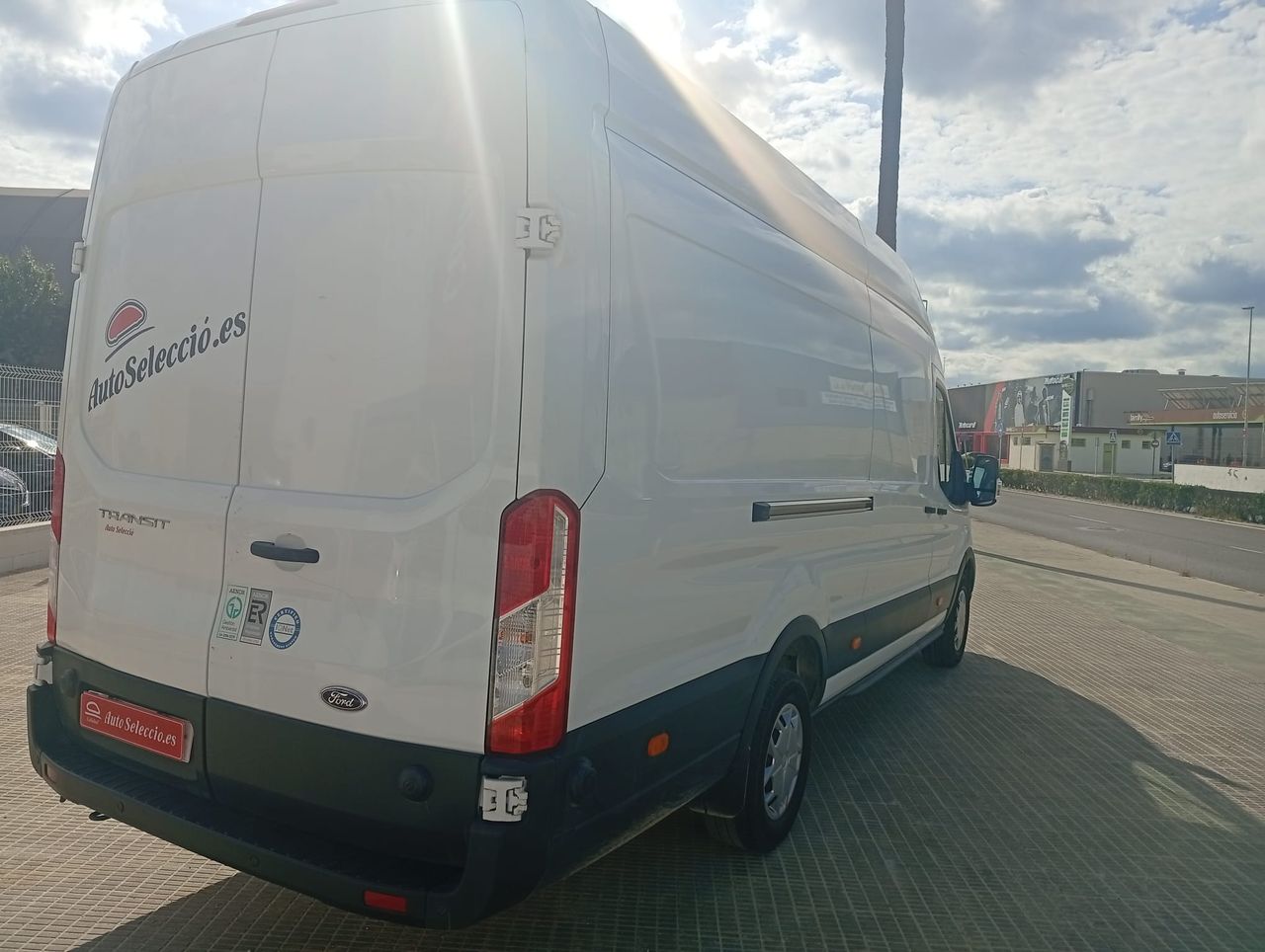 Ford Transit 2.0 130CV L4 H3