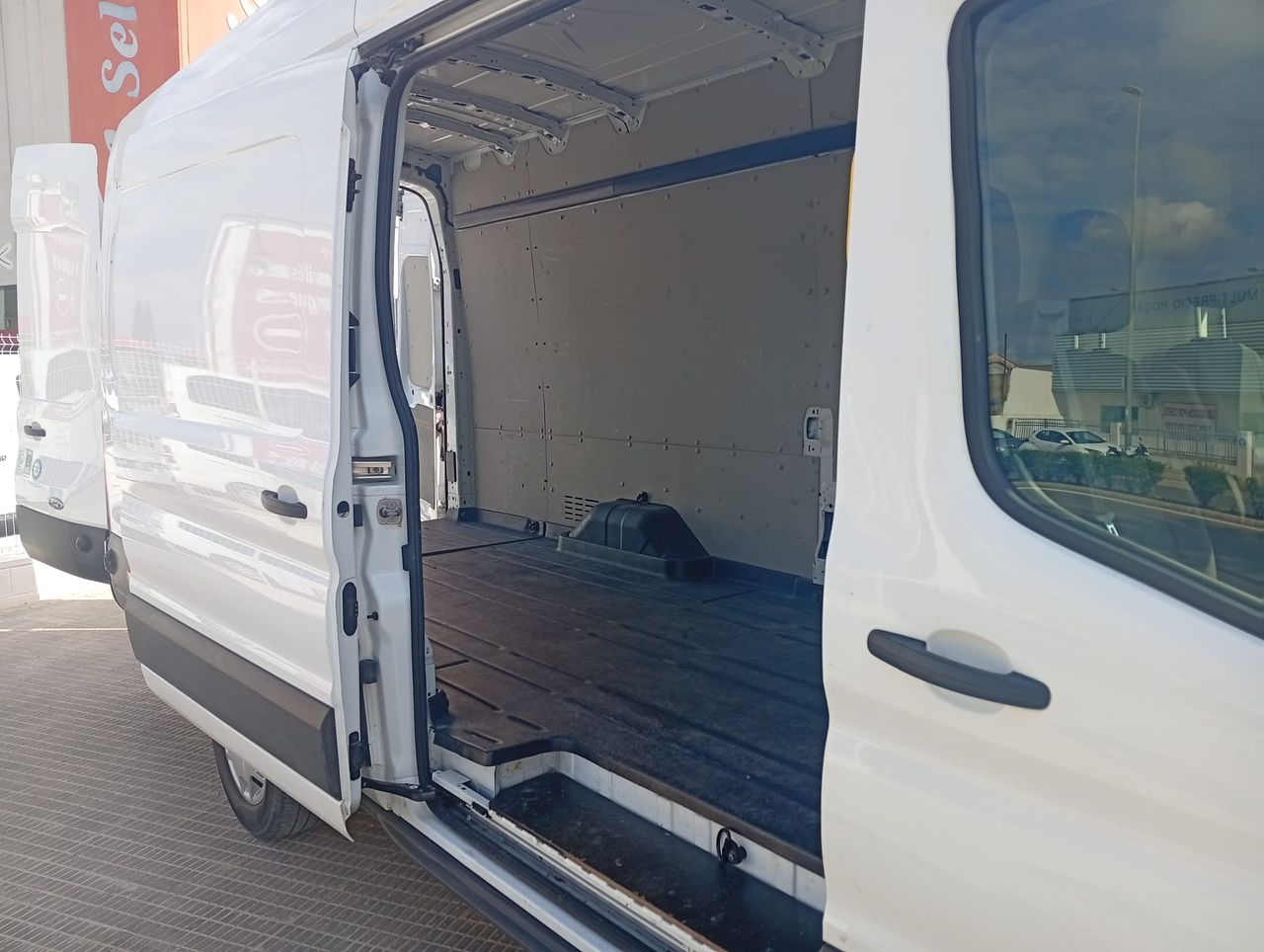 Ford Transit 2.0 130CV L4 H3