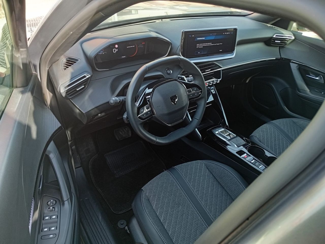Peugeot 2008 N2008 Allure Hybrid 145 eDCS6
