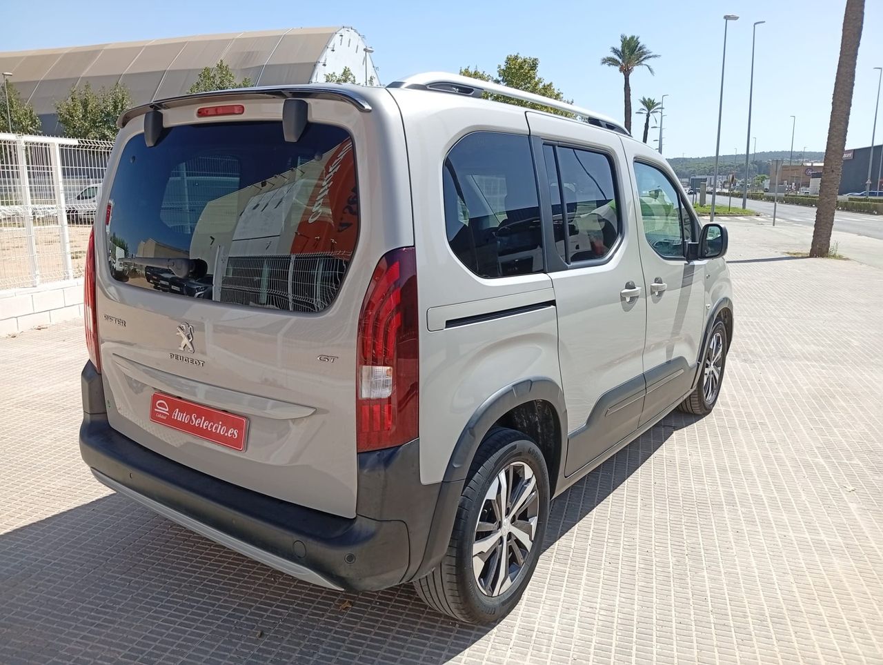 Peugeot Rifter GT Standard BlueHDi 130