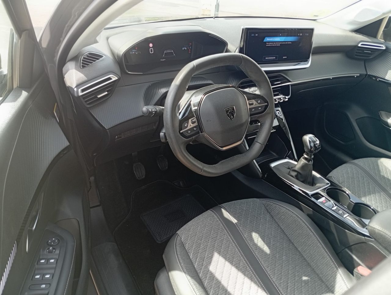 Peugeot 208 Allure Puretech 100