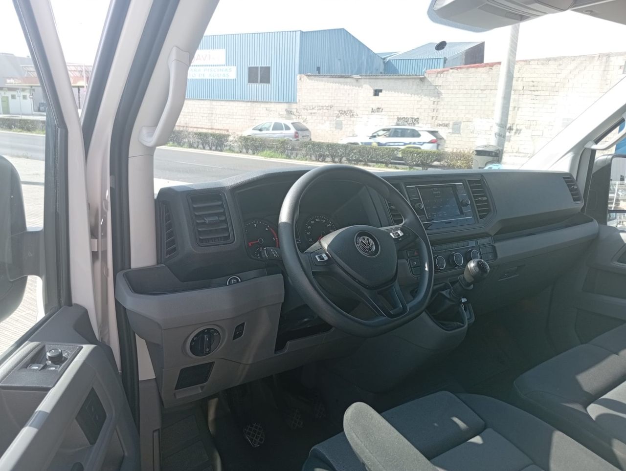 Volkswagen Crafter 2.0 L3H2 140CV