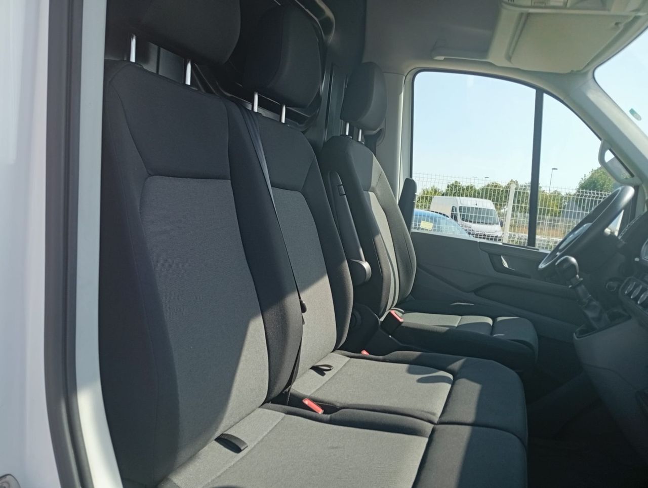 Volkswagen Crafter 2.0 L3H2 140CV
