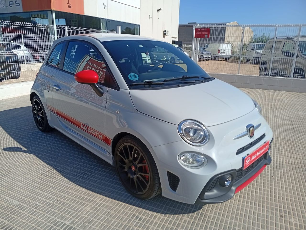 Abarth 500 1.4 16v T-Jet 595 118kW Pista E6D