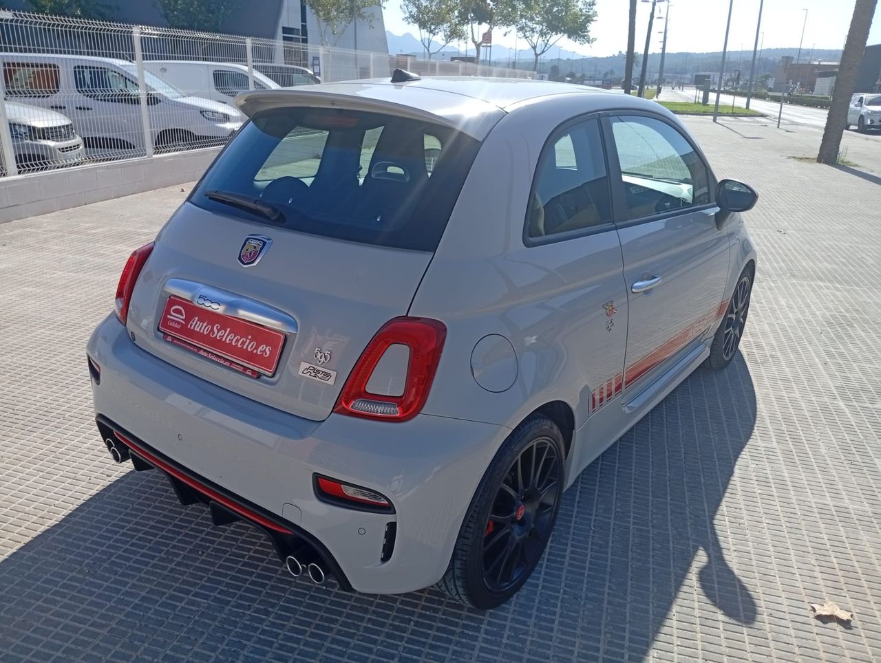 Abarth 500 1.4 16v T-Jet 595 118kW Pista E6D