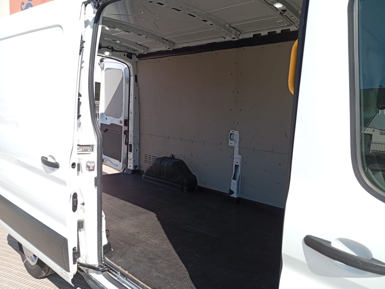Ford Transit 2.0D L3H2 130CV