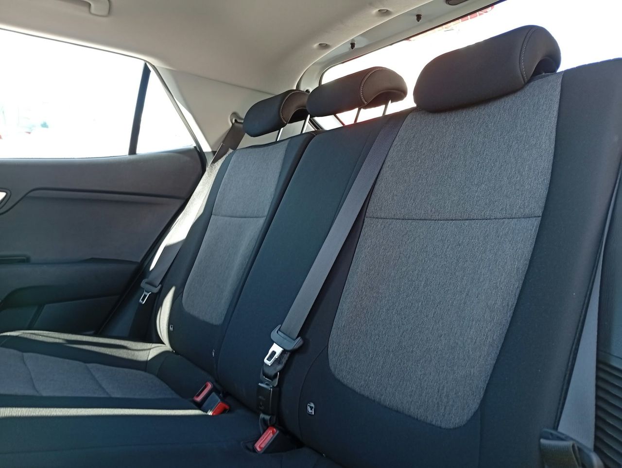 Kia Stonic 1.0 T-GDi 85kW (115CV) MHEV Concept
