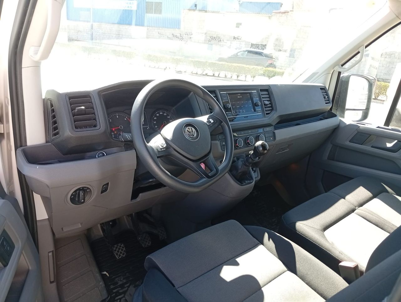 Volkswagen Crafter 2.0 L3H2 140CV