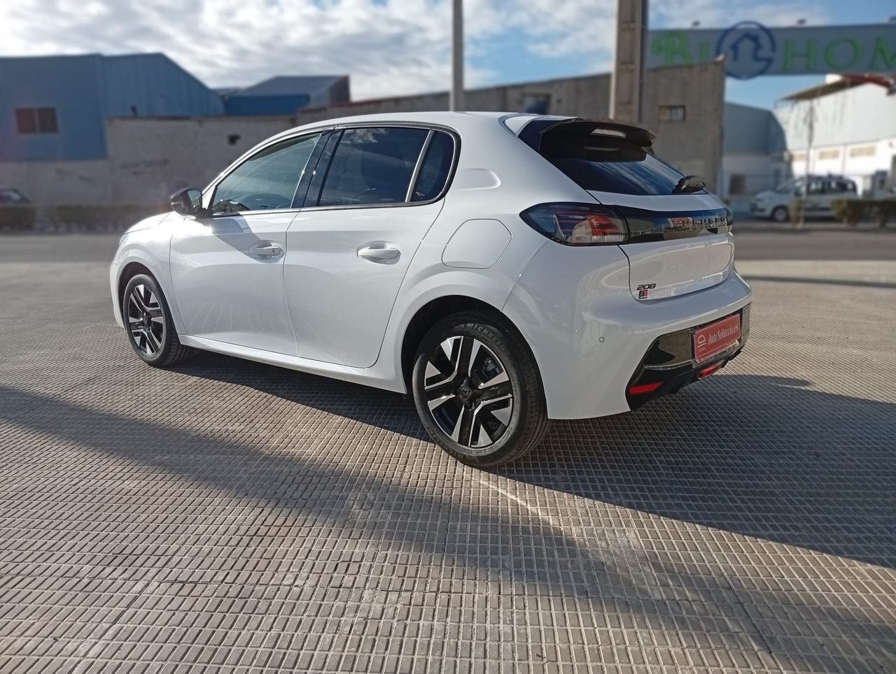 Peugeot 208 Allure Gasolina 100 S&S 6 Vel. MAN
