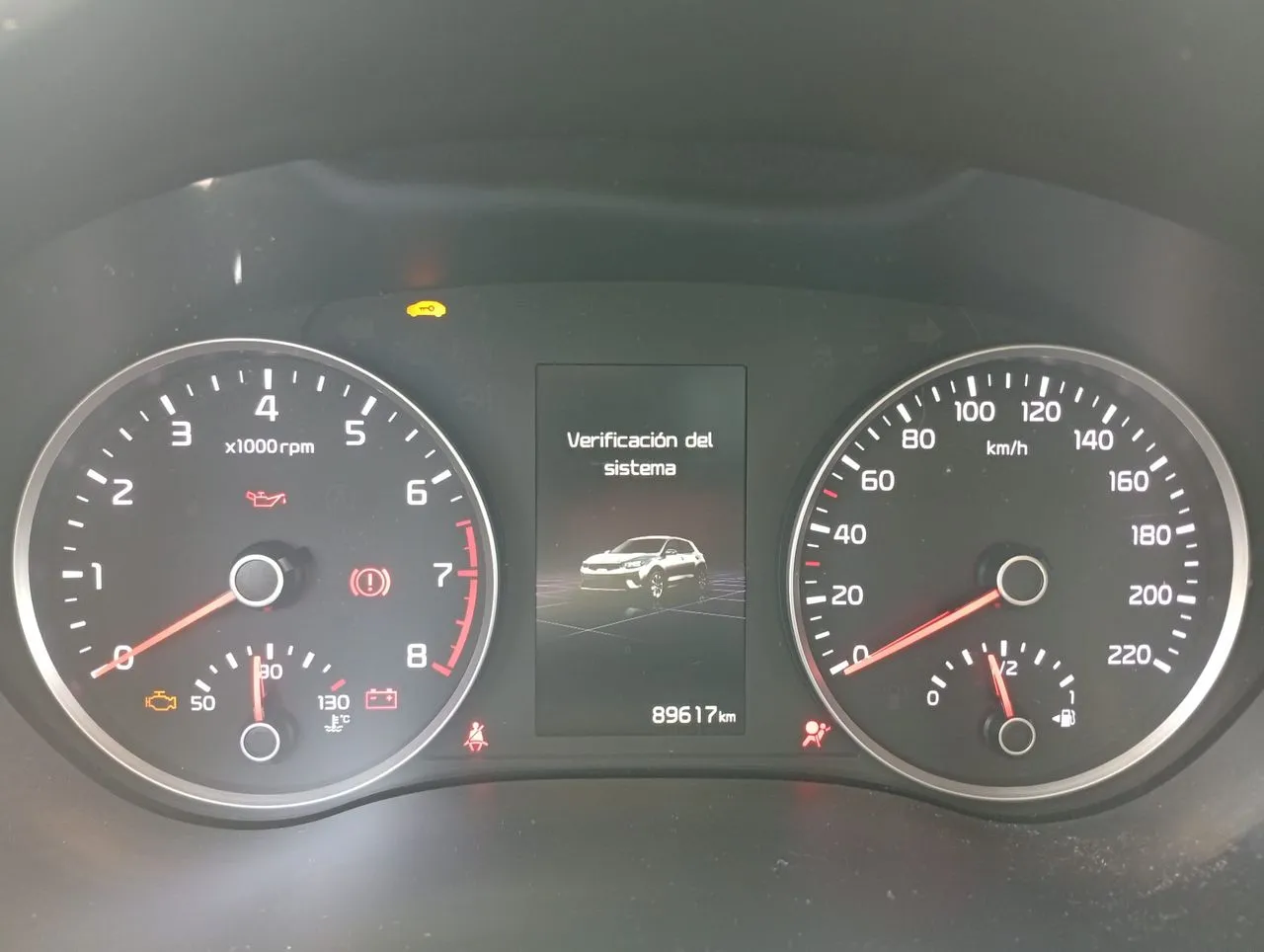 Kia Stonic 1.0 T-GDi 74kW (100CV) MHEV iMT Concept