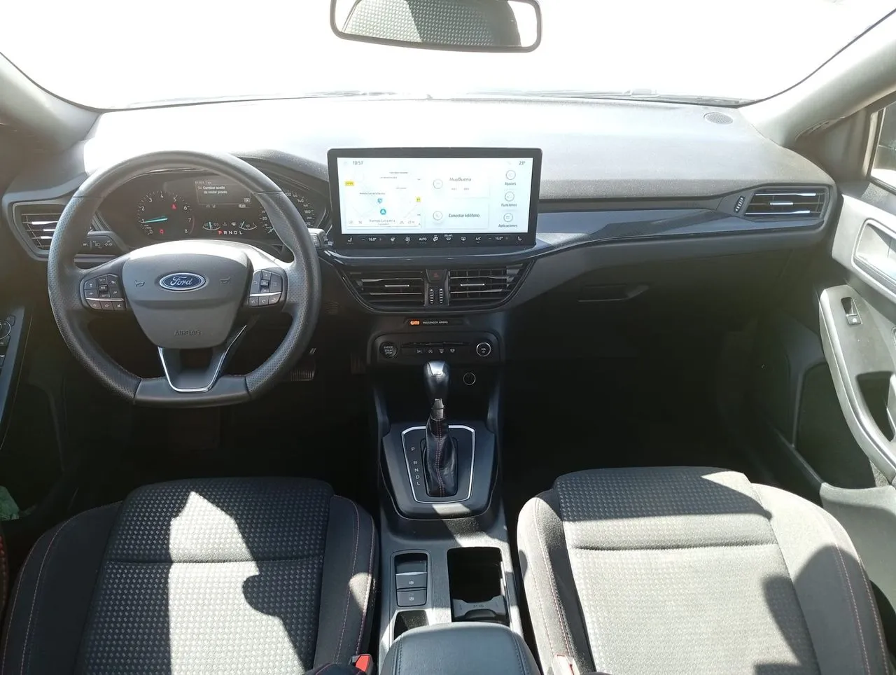 Ford Focus 1.0 Ecoboost MHEV 114kW ST-Line Auto