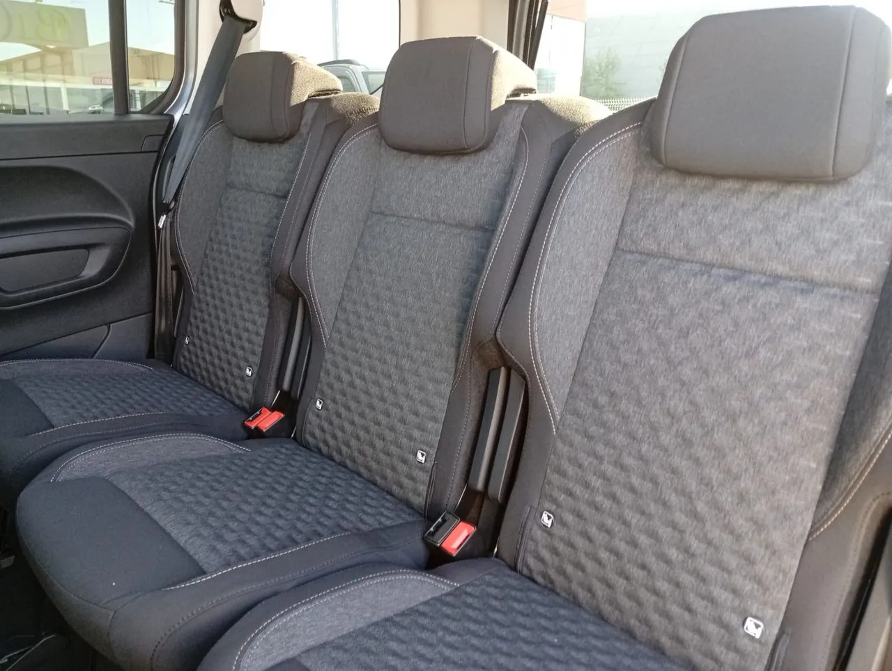 Peugeot Rifter Rifter GT BlueHDi 130 EAT8 Standard